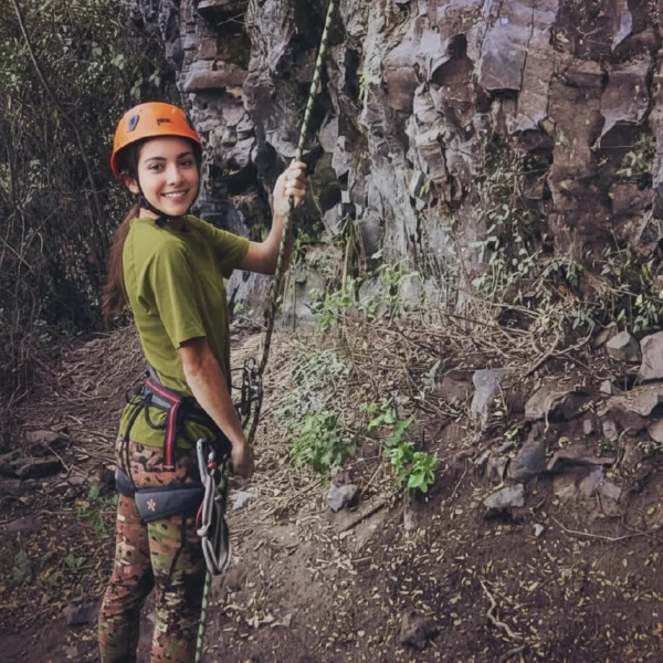 ROCK CLIMBING PETROHUE BELAYER GIRL